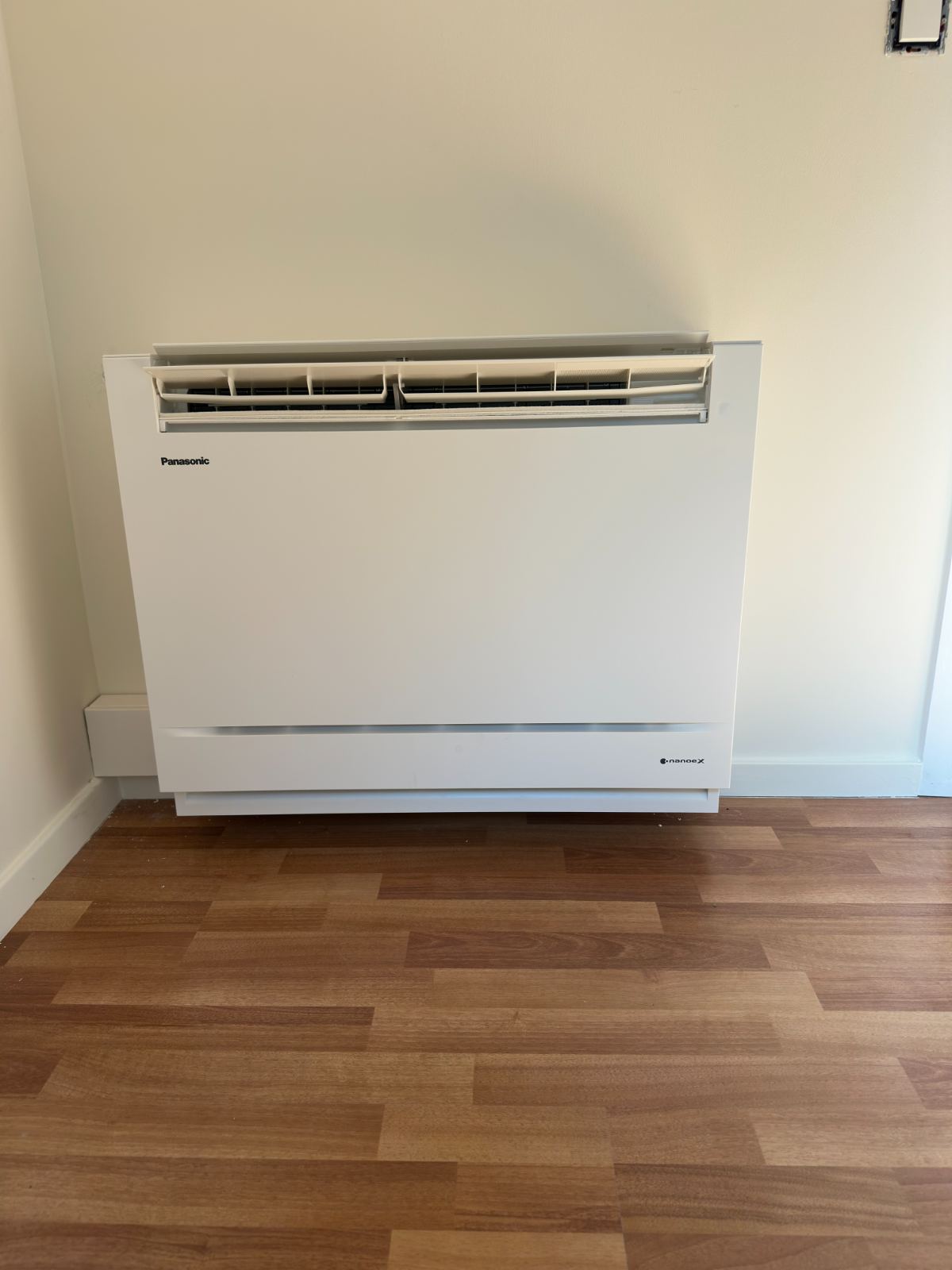 Multi-split buitenunits van een airco-installatie in Ham